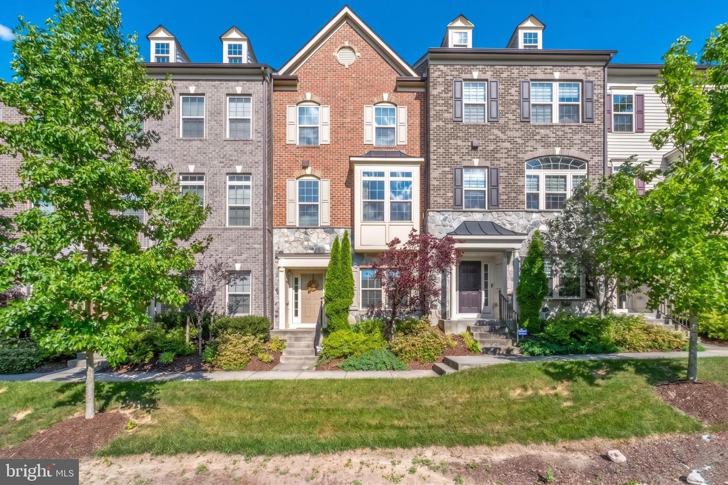 7410 Tennison Ln exterior