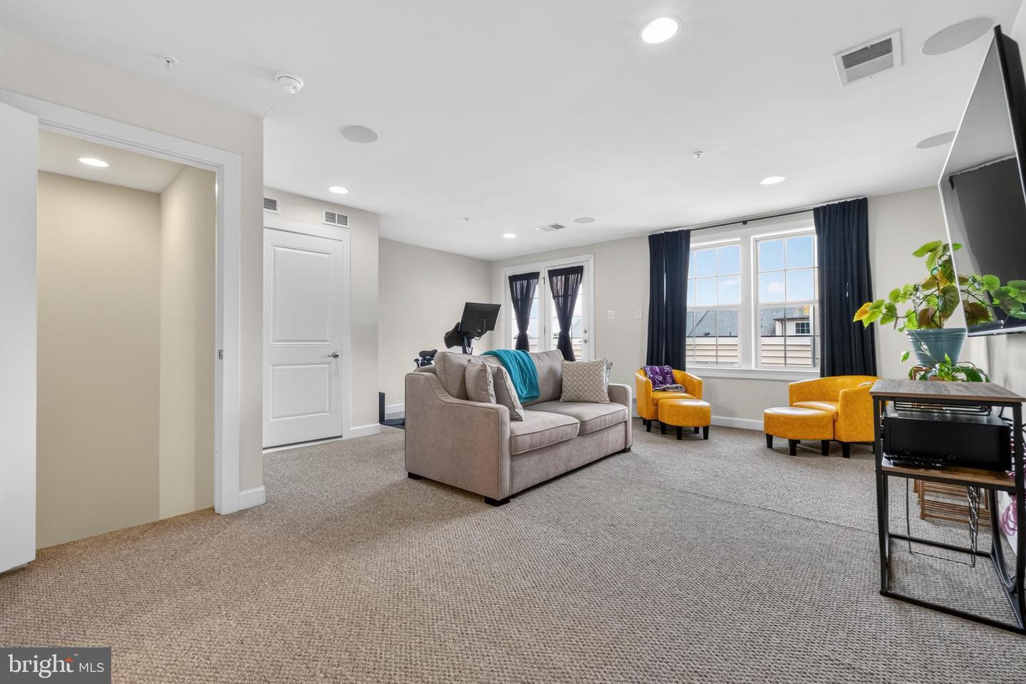 7410 Tennison Ln, Hanover, MD 21076 &mdash; Photo 18